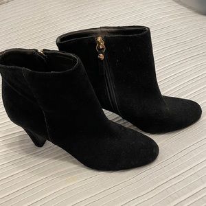 Ann Taylor Black, suede, zip booties